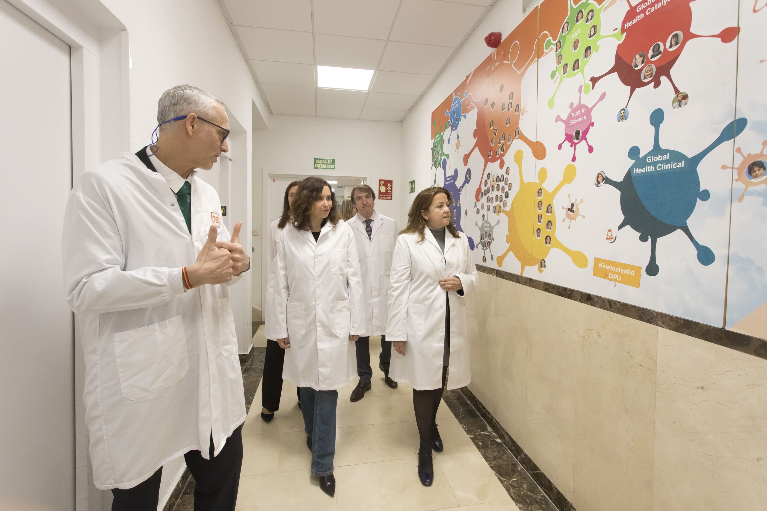 Las claves sanitarias de la semana: el acceso a fármacos, en la batalla entre Ayuso y el Gobierno